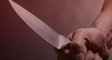 Samsun'da kız kardeşini bıçakladı