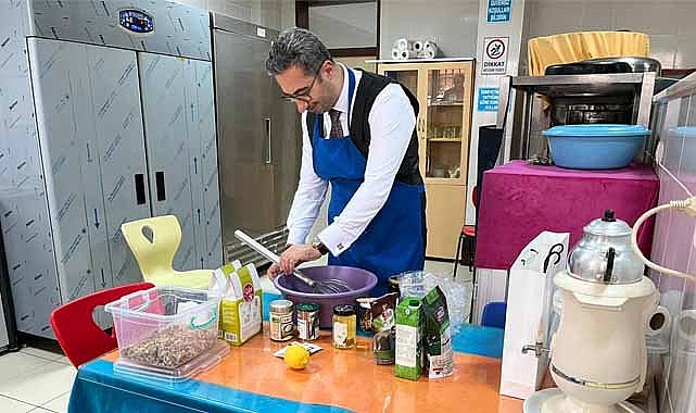 Samsun Ladik İlçe Milli Eğitim Müdürü Erdal Aksoy'dan sağlıklı kek