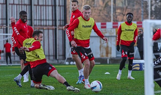Samsunspor Trabzonspor maçı için hız kesmiyor