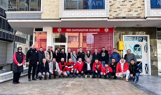 Samsunsporlular trafik kazasında ölen Samsunpor taraftarını unutmadı