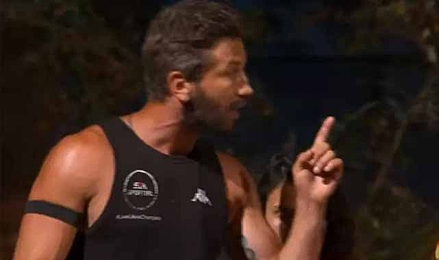 Survivor Adem çıldırdı! Konseyi terk etti, yayına ara verildi