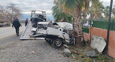 Tofaş ikiye bölündü! Feci kaza 