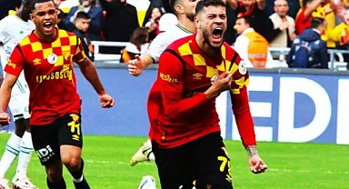 Transfer yarışı kızıştı: Yıldız oyuncu Süper Lig devine gidiyor!