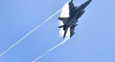 ABD’de de askeri uçak düştü!