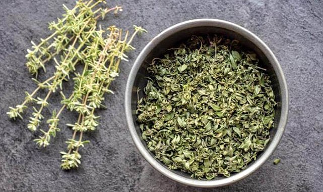 Bu kez ifşalanan ünlü baharat markası! Kekik diye bakın ne yedirmişler