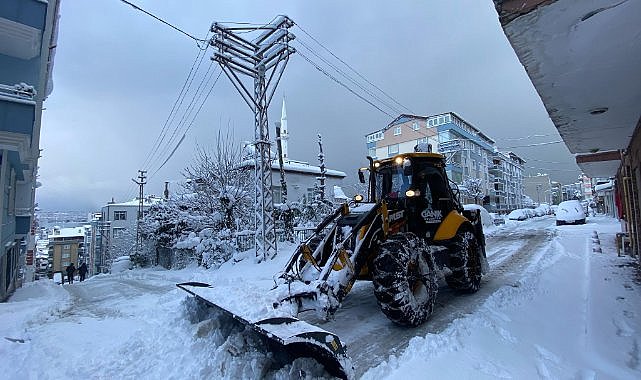 Canik'te karla mücadelede MSÜ sınavı seferberliği 
