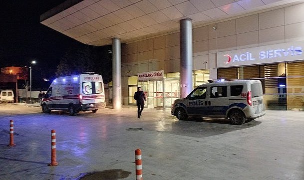 D100'de otomobilin çarptığı yaşlı adam hayatını kaybetti