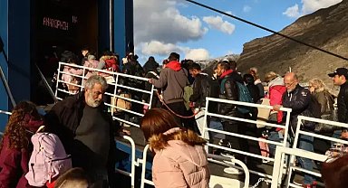 Ege Denizi'nde tsunami riski: Santorini'de OHAL ilan edildi!