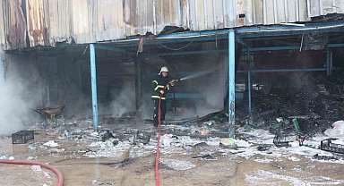 Geri dönüşüm işletmesinde yangın