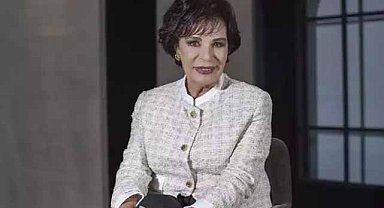 Hülya Koçyiğit sevenlerini korkuttu! Menajeri açıklama yaptı