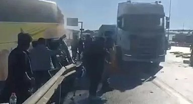 İstanbul’da korkunç kaza! Yolcu otobüsü ile tır çarpıştı