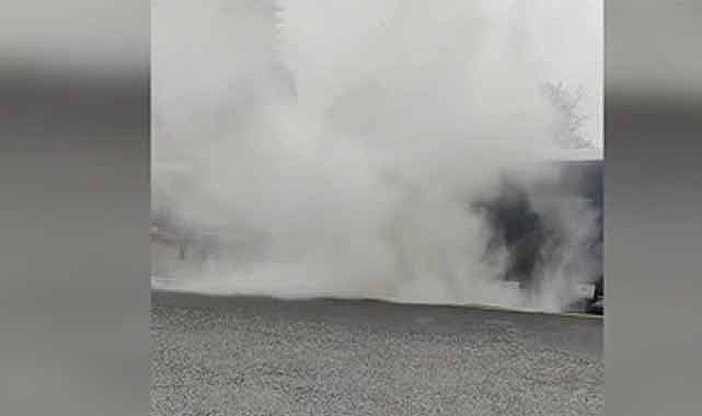 İstanbul'da metrobüste yangın paniği