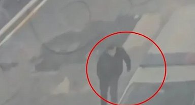 İstanbul’da polis aracındaki polise bıçaklı saldırı!