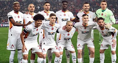 Maç yarıda kaldı Galatasaray'ın cezalı oyuncularının cezaları tamamlandı!
