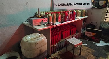 Madeni yağdan akaryakıt üreten 2 kişi yakalandı