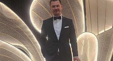 Müfit Güney Sevgililer Günü’nde Ciğerci Apo’da