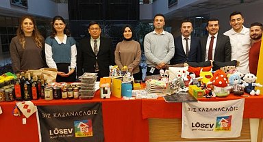 Samsun Adliyesinde lösemili çocuklar yararına stant