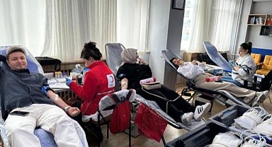 Samsun Atakum Hüseyin Avni Asal İlkokulu'nda kan bağışı kampanyası