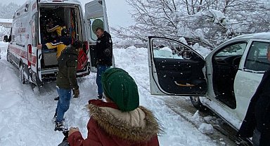 Samsun Büyükşehir ekipleri yaşlı kadına yetişti ! Hastaneye götürüldü