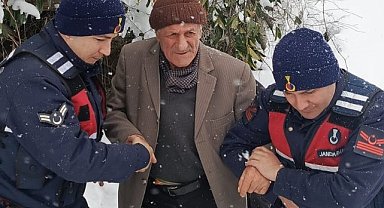 Samsun’da jandarma ekipleri hastayı kurtardı