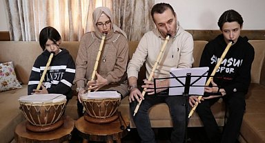 Samsun'da Karaca ailesinden ney serüveni: Birlikte sahne alacakları günün hayalini kuruyorlar