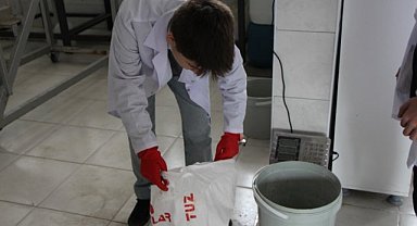 Samsun'da öğrenciler hem üretiyor hem kazanıyor