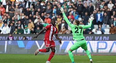 Samsunspor'un en golcü oyuncusu Marius Moundilmadji