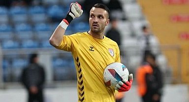 Süper Lig'de kalesini en fazla gole kapatan kaleci Okan Kocuk