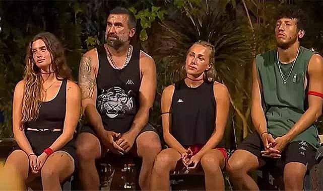 Survivor'da hırsızlık olayına bir yenisi daha eklendi! Adanın her yerine yiyecek saklamış