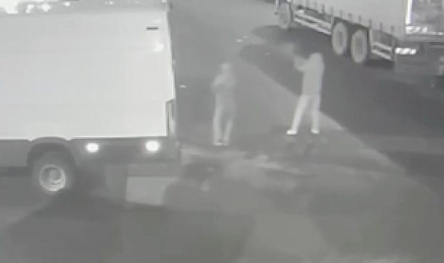 18 yaşından küçük şüpheliler İstanbul’da ev ve işyeri kurşunladı!