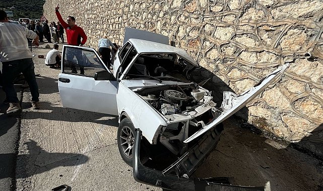 3 otomobilin karıştığı kazada 1 kişi öldü, 9 kişi yaralandı