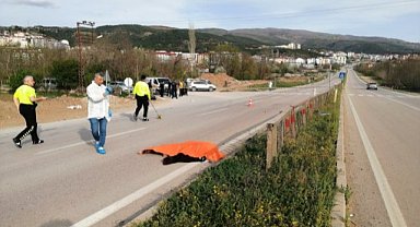 89 yaşındaki Fatma Altun'a otomobil çarptı! Metrelerce sürüklenen kadın öldü