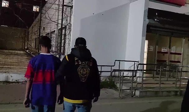 Adana'da 16 yaşındaki gaspçılardan bıçaklı saldırı