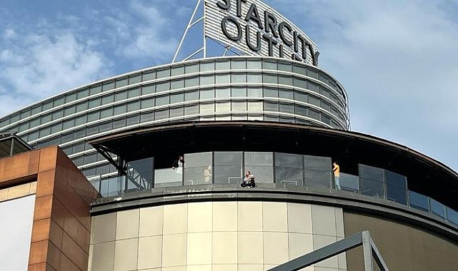 AVM'de intihar girişimi! Ekiplerin çalışmasıyla ikna edildi