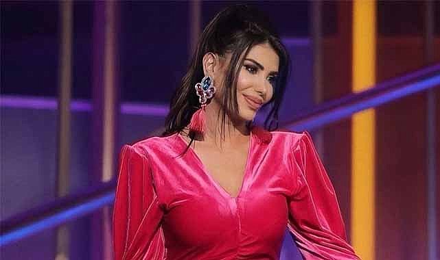 Botokstan zehirlendi! Şarkıcı Hatice hastaneye kaldırıldı