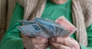 Bu kişiler 4 bin TL’lik emekli bayram ikramiyesini alamayacak! 