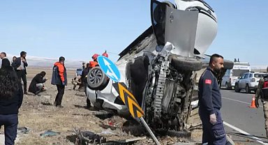 Canlı yayında dehşet kaza: Ölü sayısı 2'ye yükseldi! 1 'i bebek 6 kişi yaralandı