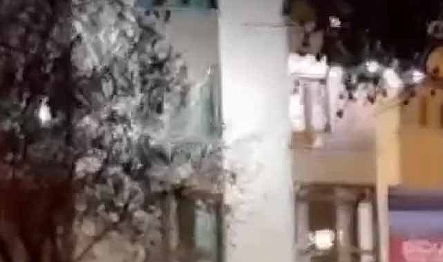 Cinnet getirdi! Evini yakmaya çalıştı