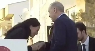 Cumhurbaşkanı Erdoğan’ın elini öpen 2006 Türkiye Güzeli’nin şansı açıldı: İşte yeni görevi! Seda Sarıbaş kimdir?