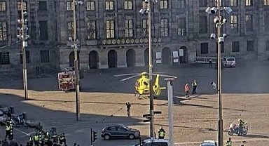 Hollanda’nın başkentinde bıçaklı saldırı! En az 5 yaralı