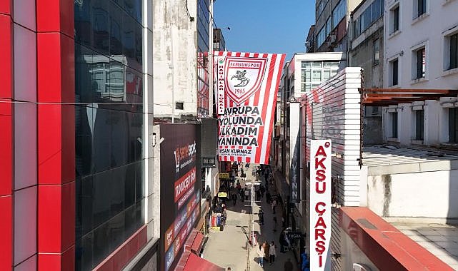 İlkadım Belediyesi'nden Samsunspor'a bayraklı destek