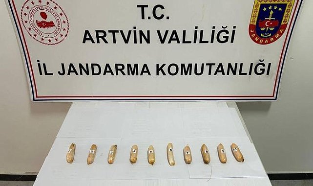 İranlı şüphelinin bağırsaklarından 10 paket uyuşturucu çıktı