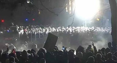 İstanbul'da izinsiz gösteri düzenleyen 38 şüpheli tutuklandı