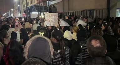 İstanbul’da kız yurduna giren erkek şahıs oda oda gezip arkadaşlık teklif etti.