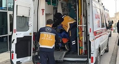 Karısını evinde başka bir erkekle gördü! Çılgına döndü, bıçakladı