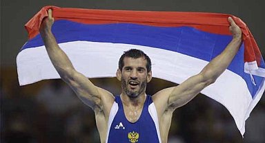 Milli güreşçi 49 yaşında hayatını kaybetti