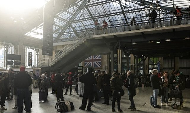 Paris’te 2. Dünya Savaşı'ndan kalma bomba bulundu!