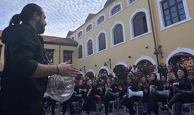 Ritimlerin buluşmasıyla kadının sesi Bulvar AVM’de yükseldi