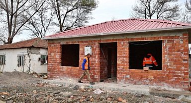 Samsun Alaçam'da, barınma ihtiyacı olan vatandaşların yardımına hayırseverler yetişiyor