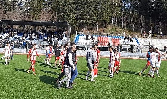 Samsun'da amatör futbol maçında ortalık karıştı